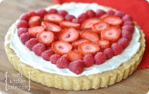 valentine heart fruit pizza