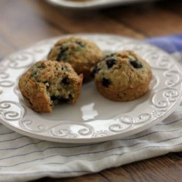 Blueberry Oatmeal Muffins | Recipe at MealPlanningMagic.com