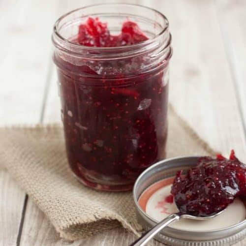 Cranberry amaretto chutney is homemade fruit chutney made from fresh cranberries. This easy chutney recipe makes an easy appetizer, dip, or condiment.