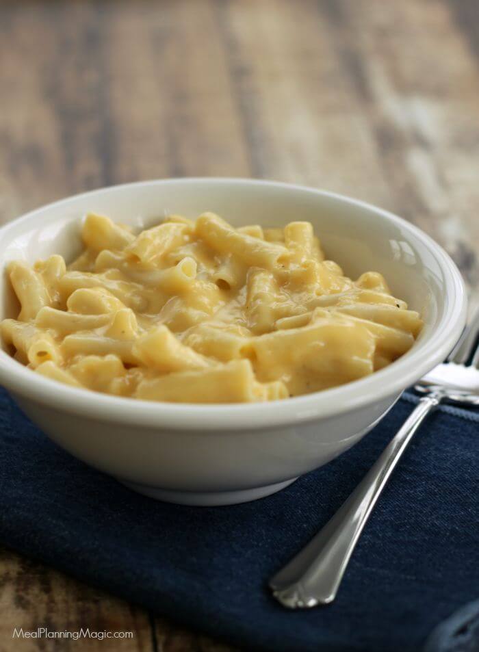 Homemade Stovetop Mac and Cheese - freezer friendly too! | Recipe at MealPlanningMagic.com