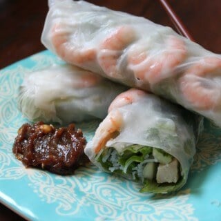 Easy Shrimp and Pork Spring Rolls | #BlogFilmFood | MealPlanningMagic.com