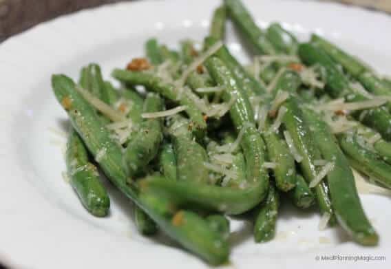 Simple Garlic Green Beans With Parmesan | #EatAtoZChallenge | MealPlanningMagic.com