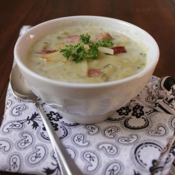 Crockpot Potato Soup with Kielbasa Sausage, Spinach and Gouda | Recipe on www.mealplanningmagic.com
