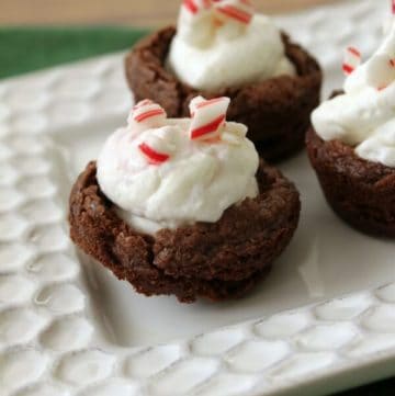 Peppermint MousseMini Brownie Cups | 12 Weeks Christmas Treats | Recipe at MealPlanningMagic.com