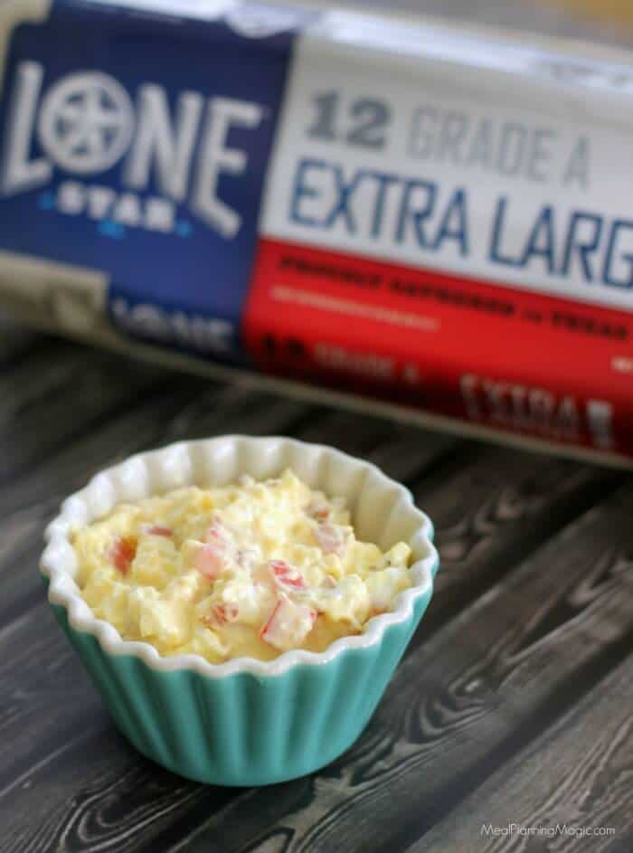 BLT Egg Salad is a delicious combination of flavors! | Recipe at MealPlanningMagic.com